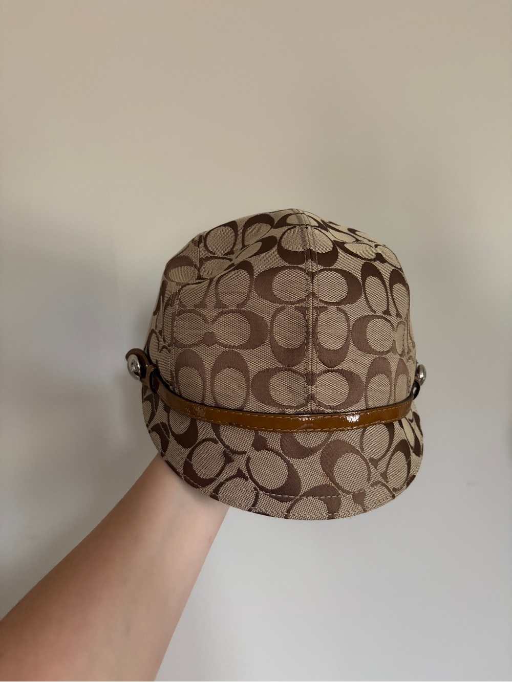 Y2K Vintage Coach Signature Karee Newsboy Cap Brown Monogram Patent Leather - Picture 2 of 8